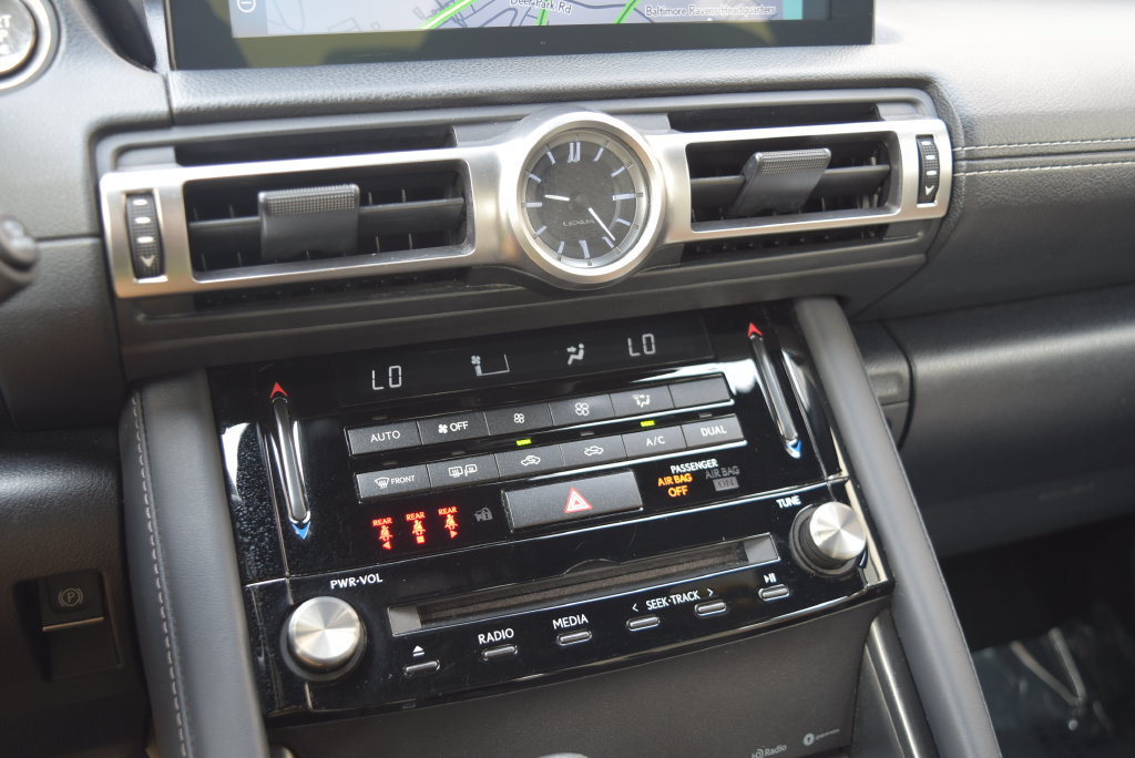 Used 2022 Lexus IS 350 F Sport w/ Navigation Package RWD image 14