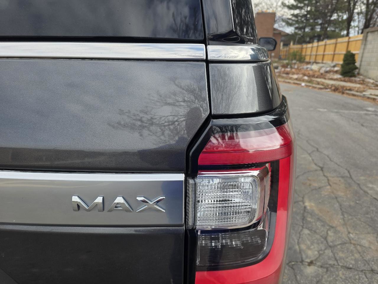 Used 2021 Ford Expedition Max Platinum image 4