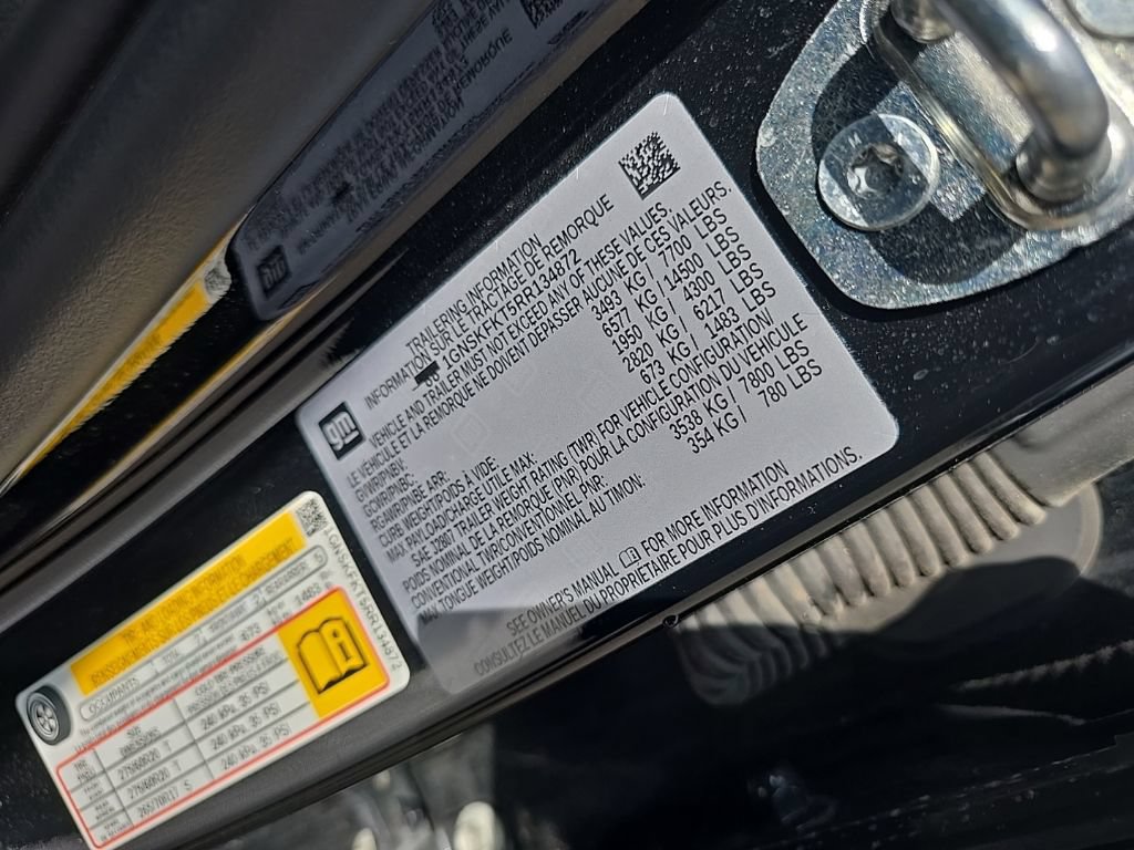 Used 2024 Chevrolet Suburban Premier AWD/4WD image 18
