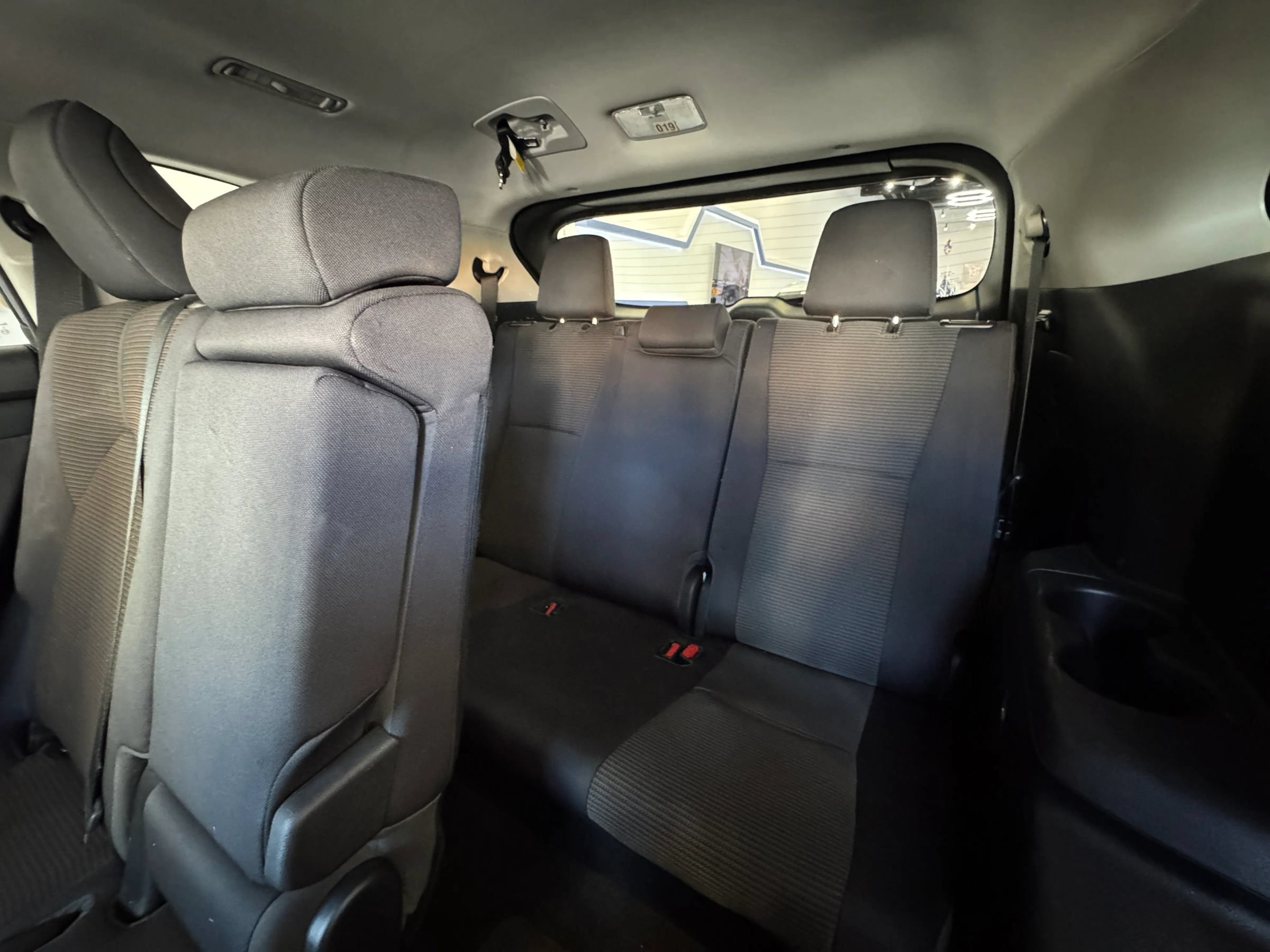 Used 2023 Toyota Highlander LE AWD/4WD image 22