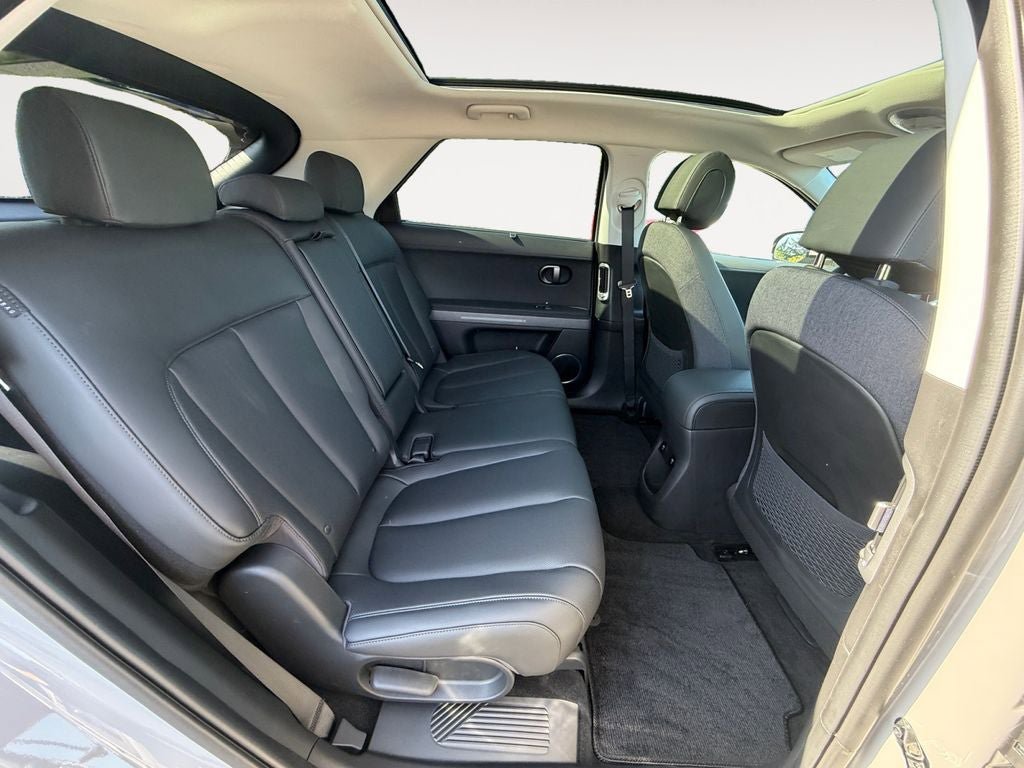 Used 2025 Hyundai Ioniq 5 Limited AWD/4WD image 24