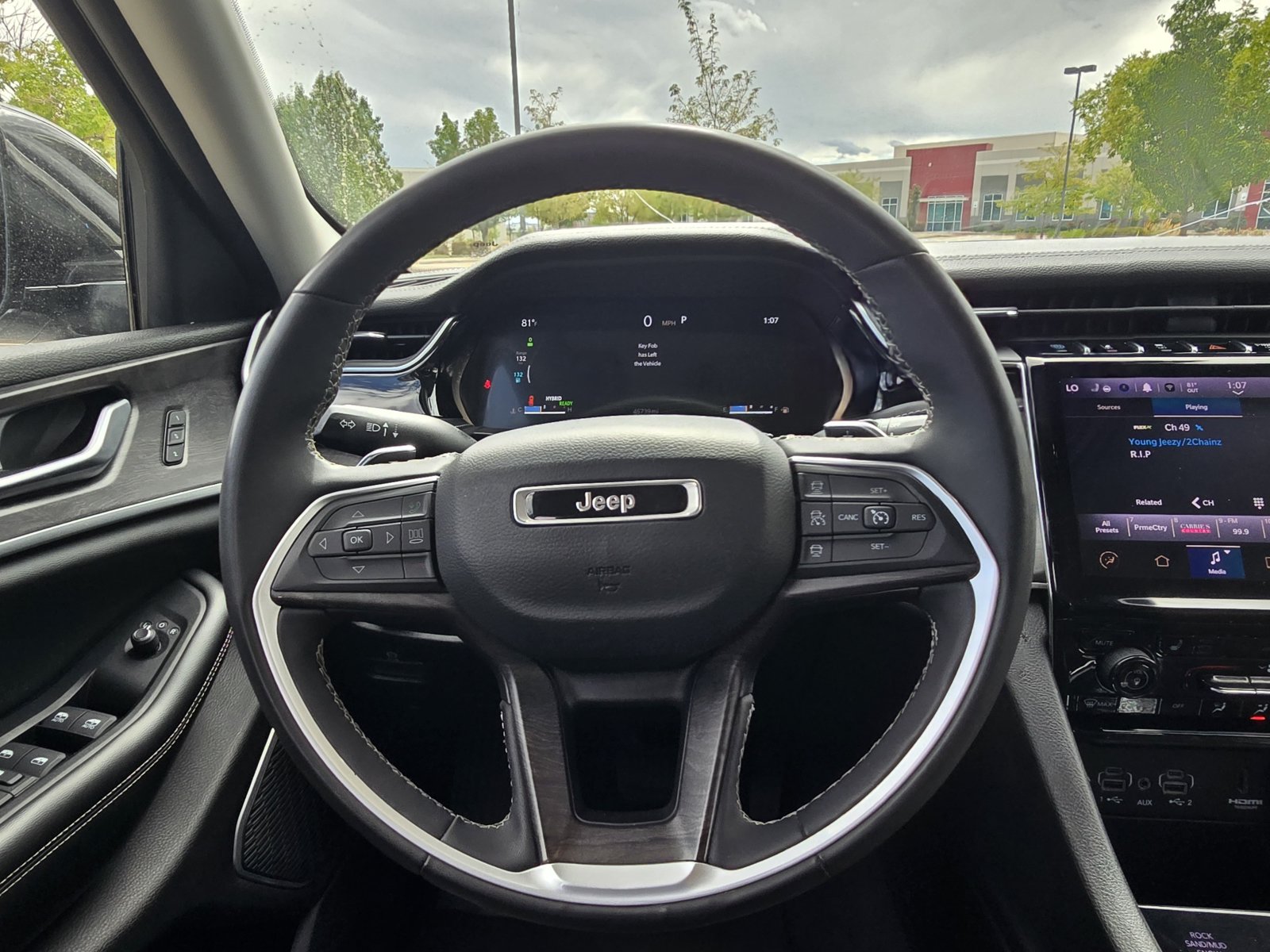 Used 2023 Jeep Grand Cherokee 4WD 4xe image 28
