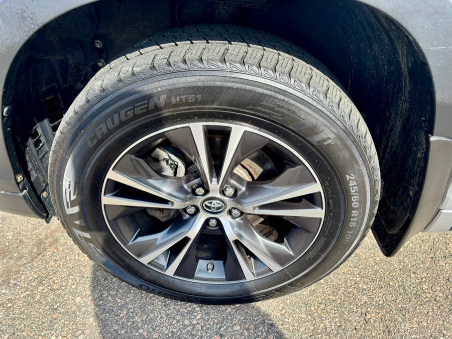 Used 2018 Toyota Highlander Plus image 39