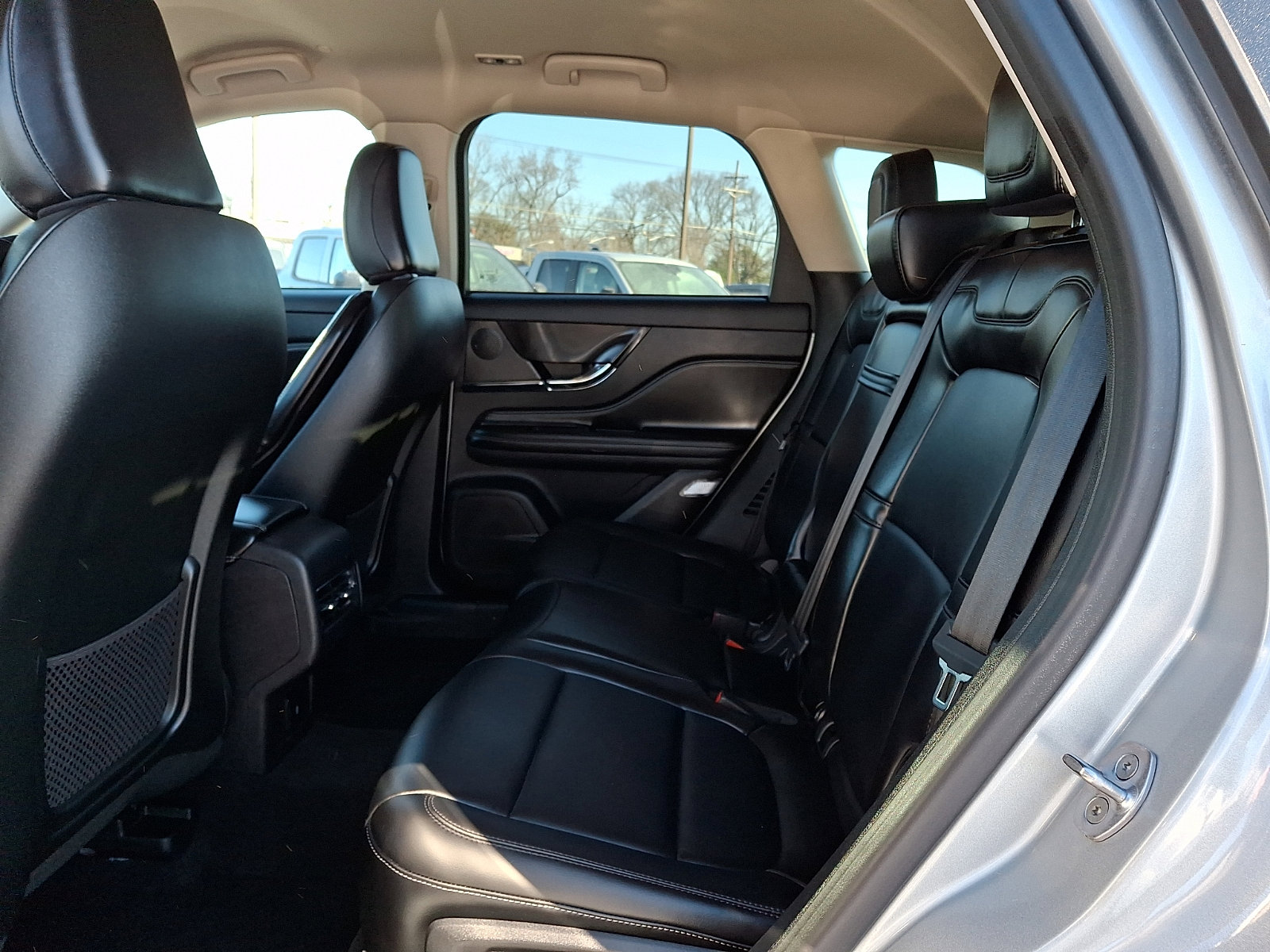 Certified 2023 Lincoln Corsair AWD image 10