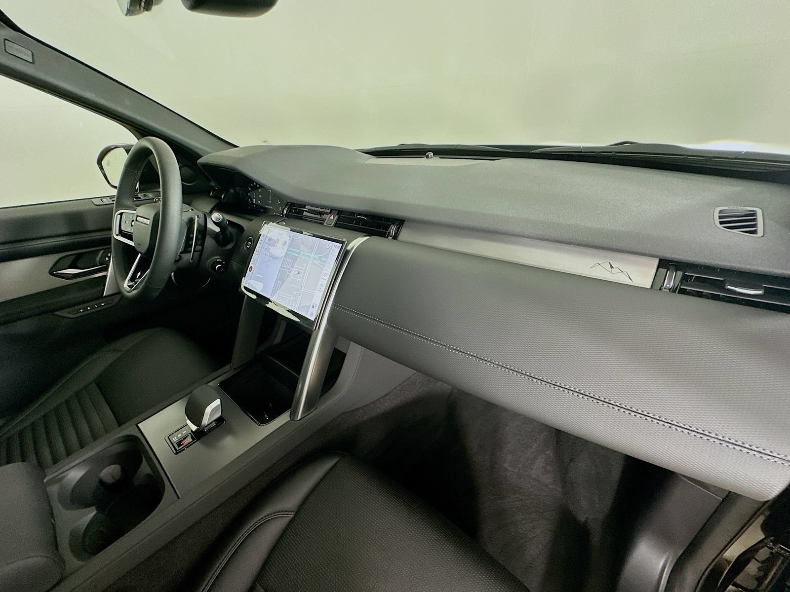 New 2026 Land Rover Discovery Sport Landmark AWD/4WD image 47