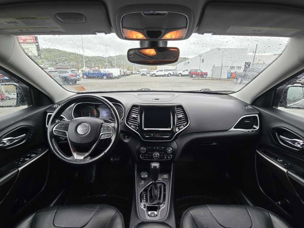 Used 2020 Jeep Cherokee Limited AWD/4WD image 15