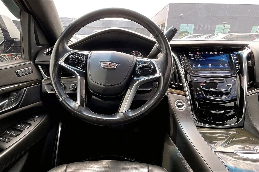 Used 2019 Cadillac Escalade ESV Platinum AWD/4WD image 7
