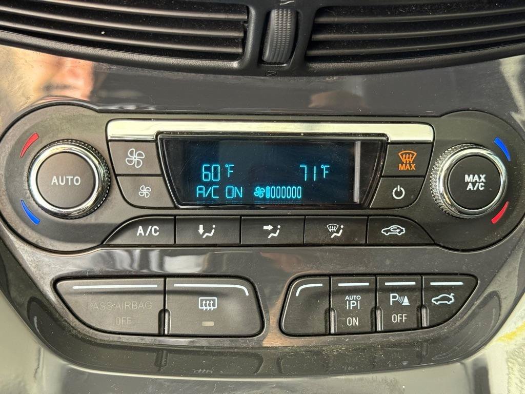 Used 2013 Ford Escape Titanium w/ Parking Technology Pkg FWD image 19