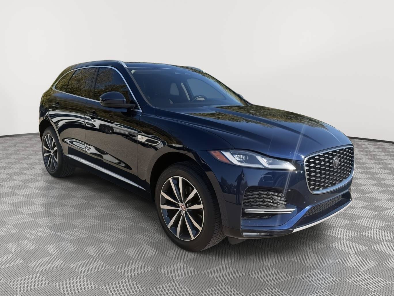 Used 2023 Jaguar F-PACE S AWD/4WD image 7