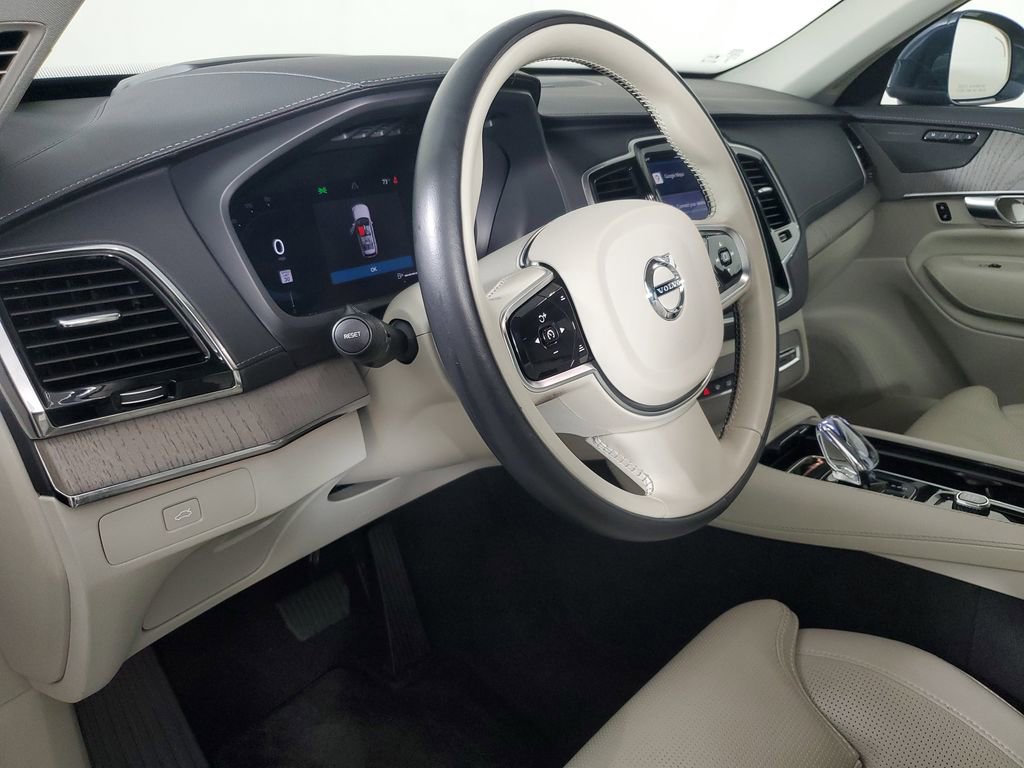 Certified 2025 Volvo XC90 B6 Ultra image 27