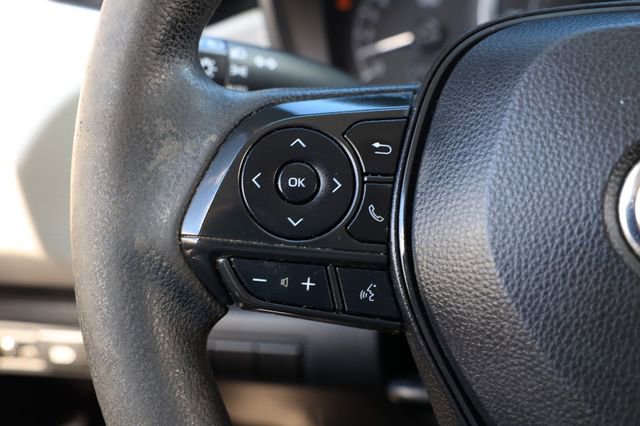 Used 2022 Toyota Corolla LE image 27