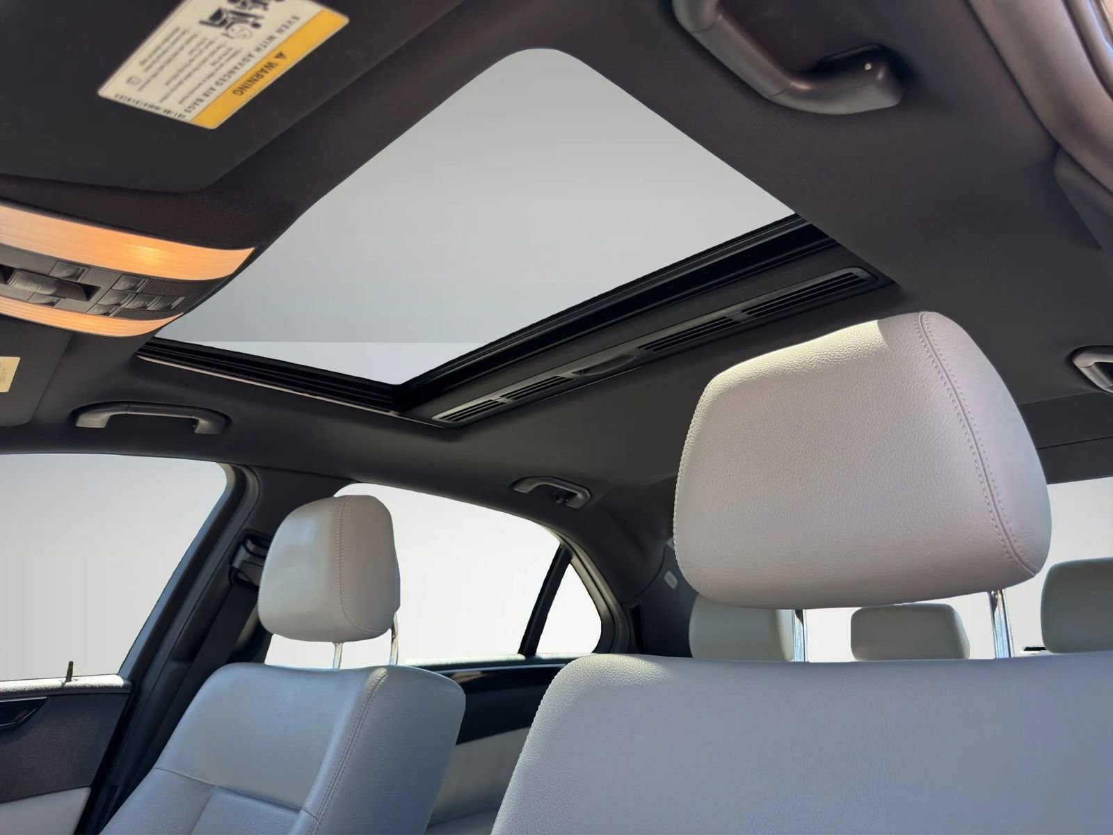 Used 2011 Mercedes-Benz E 350 E 350 4MATIC Sedan 4D image 13