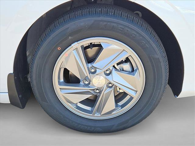 New 2026 Hyundai Elantra SE FWD image 10