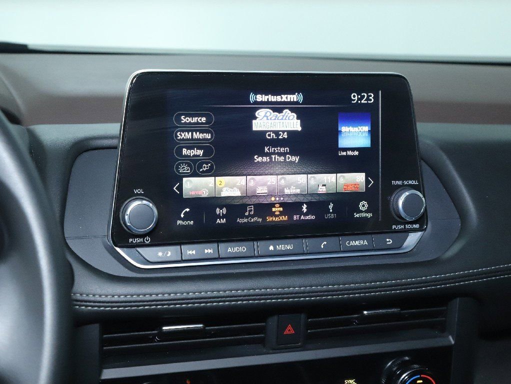 Used 2023 Nissan Rogue SV image 24