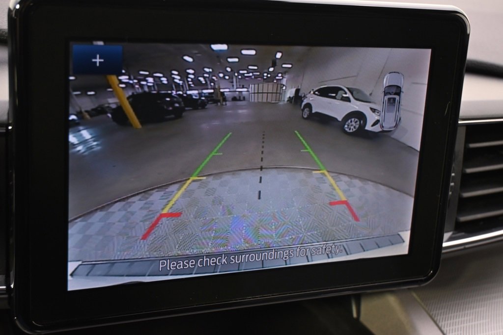 Used 2023 Ford Explorer XLT w/ Equipment Group 202A image 30