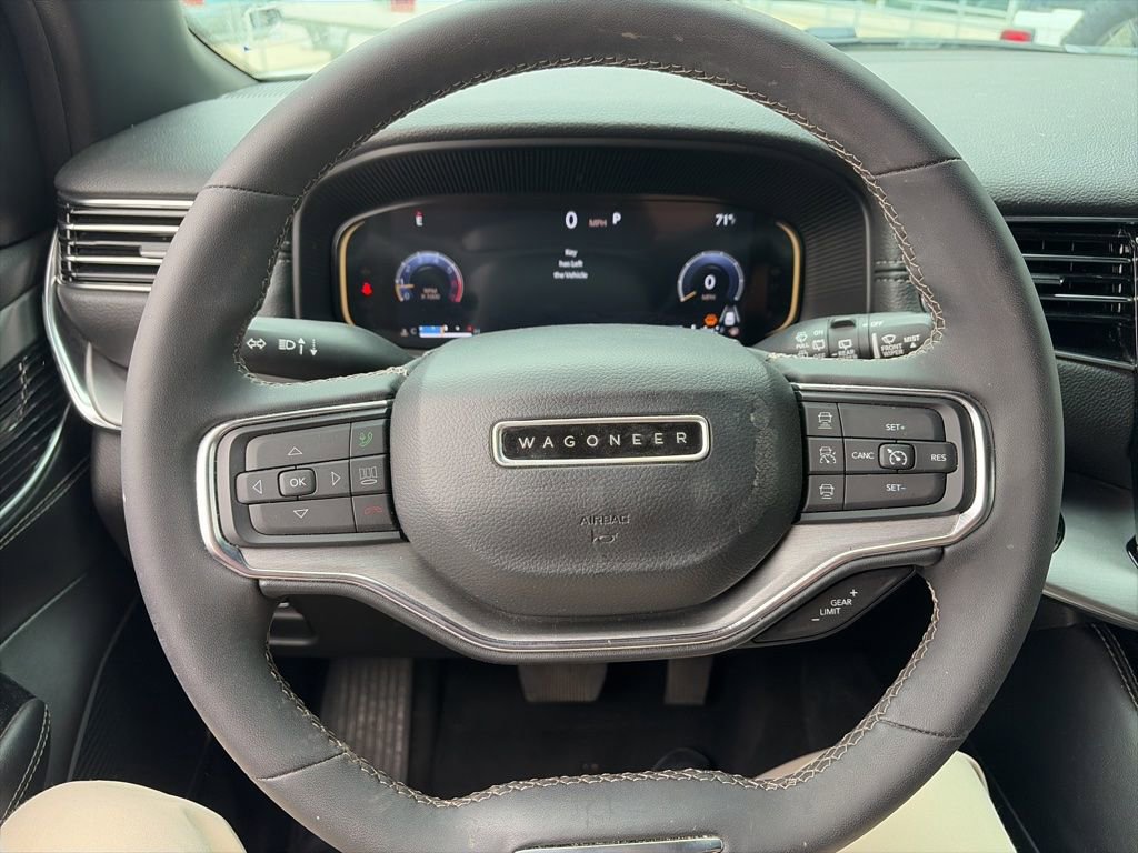Used 2024 Jeep Wagoneer Series II image 12