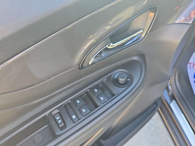 Used 2022 Buick Encore Preferred image 11