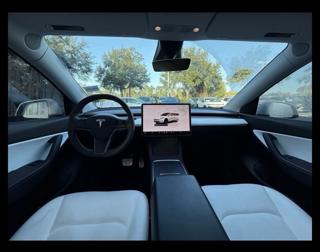 Used 2022 Tesla Model Y Performance image 19