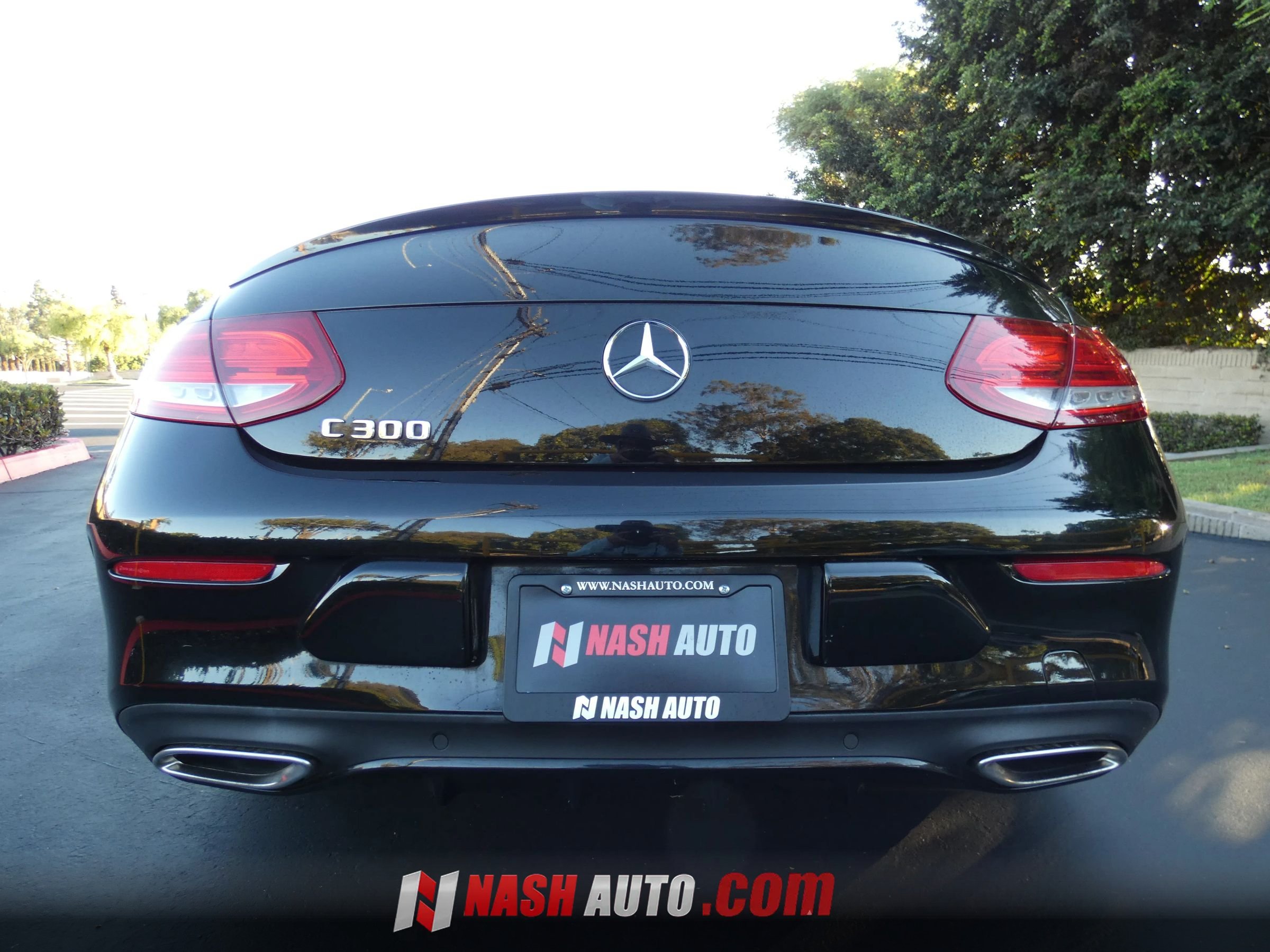 Used 2018 Mercedes-Benz C 300 Coupe w/ Premium Package image 10