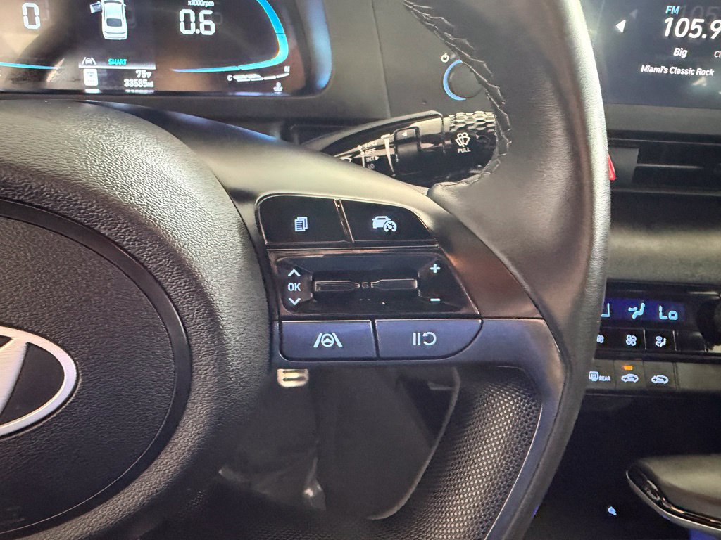 Used 2025 Hyundai Elantra Sport FWD image 36