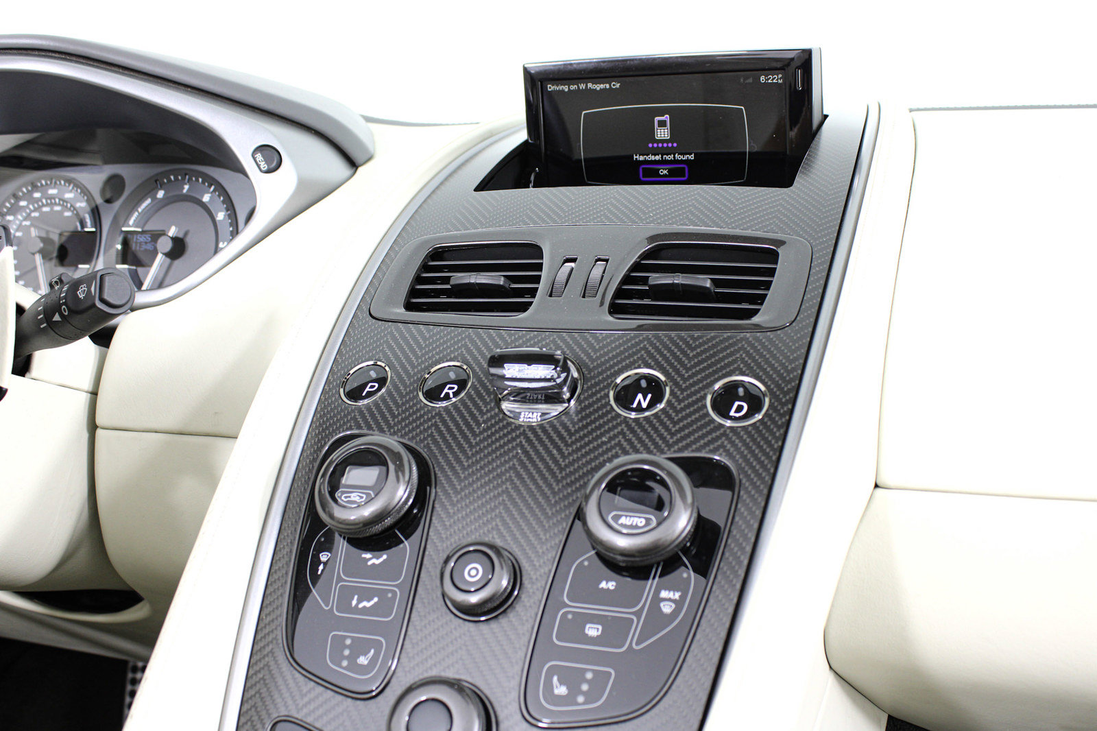 Used 2014 Aston Martin Vanquish Volante RWD image 34