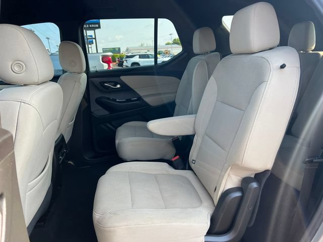 Used 2023 Chevrolet Traverse LT w/ LPO, Cargo Package AWD/4WD image 4