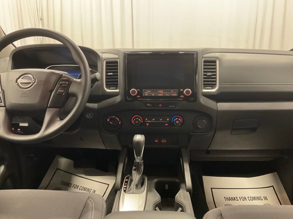 Used 2024 Nissan Frontier SV image 32