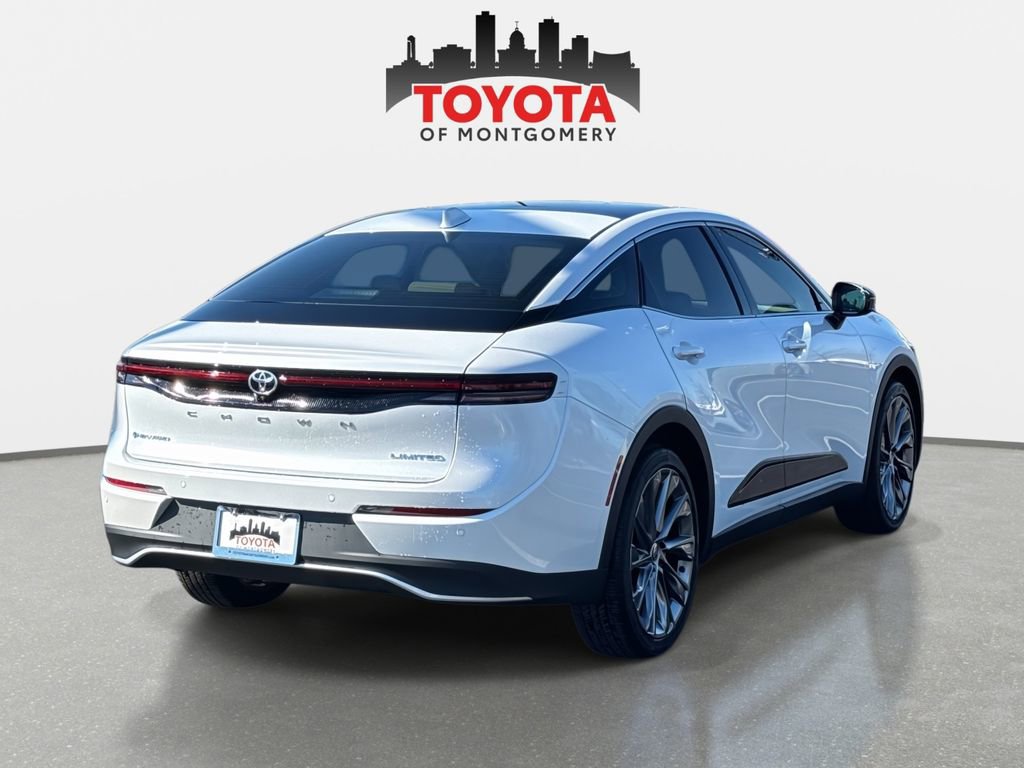 Used 2026 Toyota Crown Limited image 3