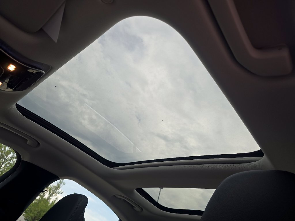 New 2027 Mercedes-Benz E 350 4MATIC Sedan image 3