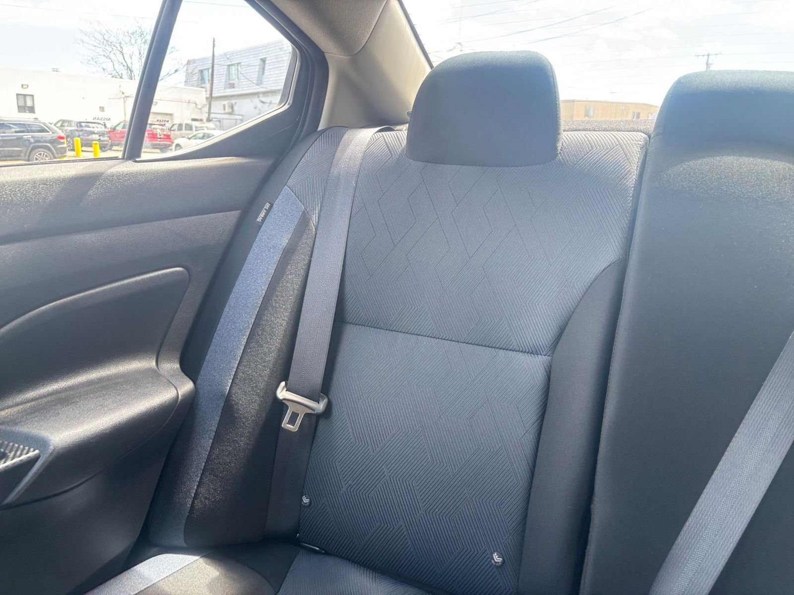 Used 2025 Nissan Versa SV FWD image 37