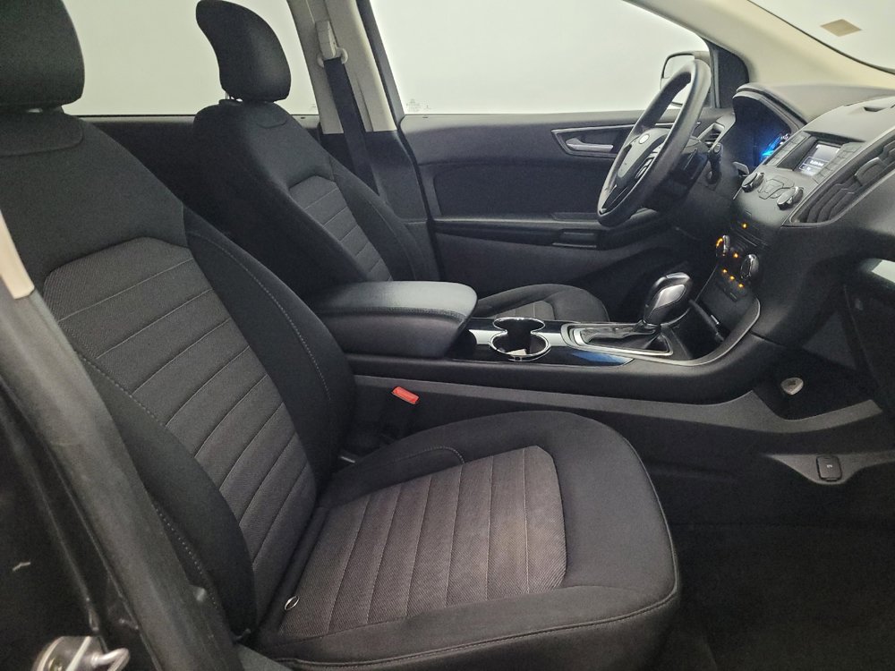 Used 2017 Ford Edge SE w/ Cargo Accessory Package image 21