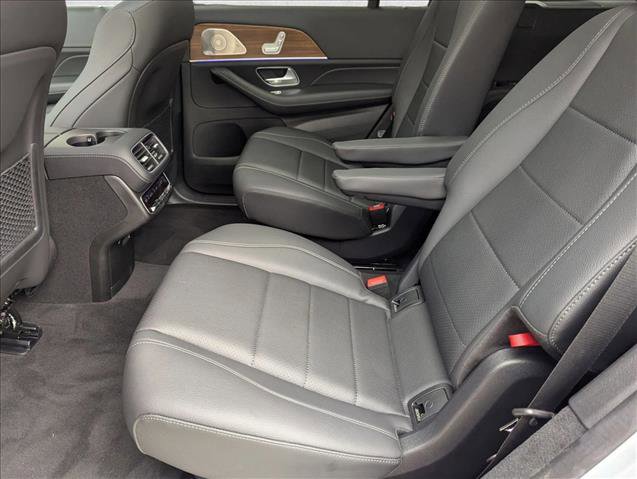 New 2025 Mercedes-Benz GLS 450 4MATIC image 15