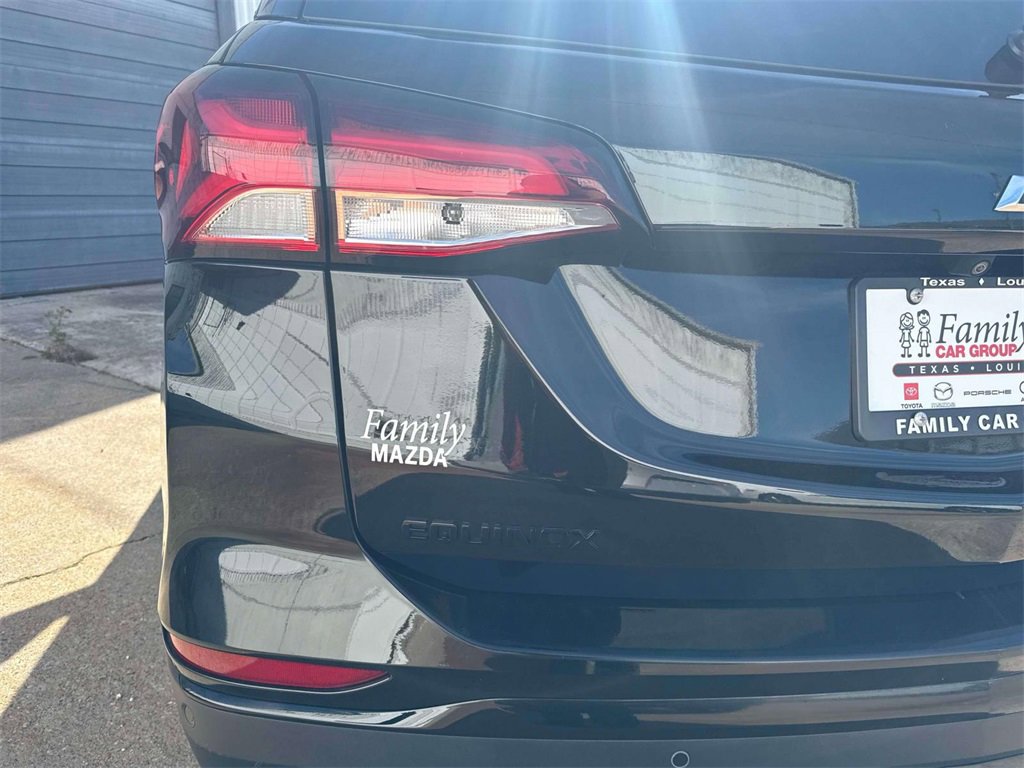 Used 2024 Chevrolet Equinox RS w/ RS Leather Package image 9