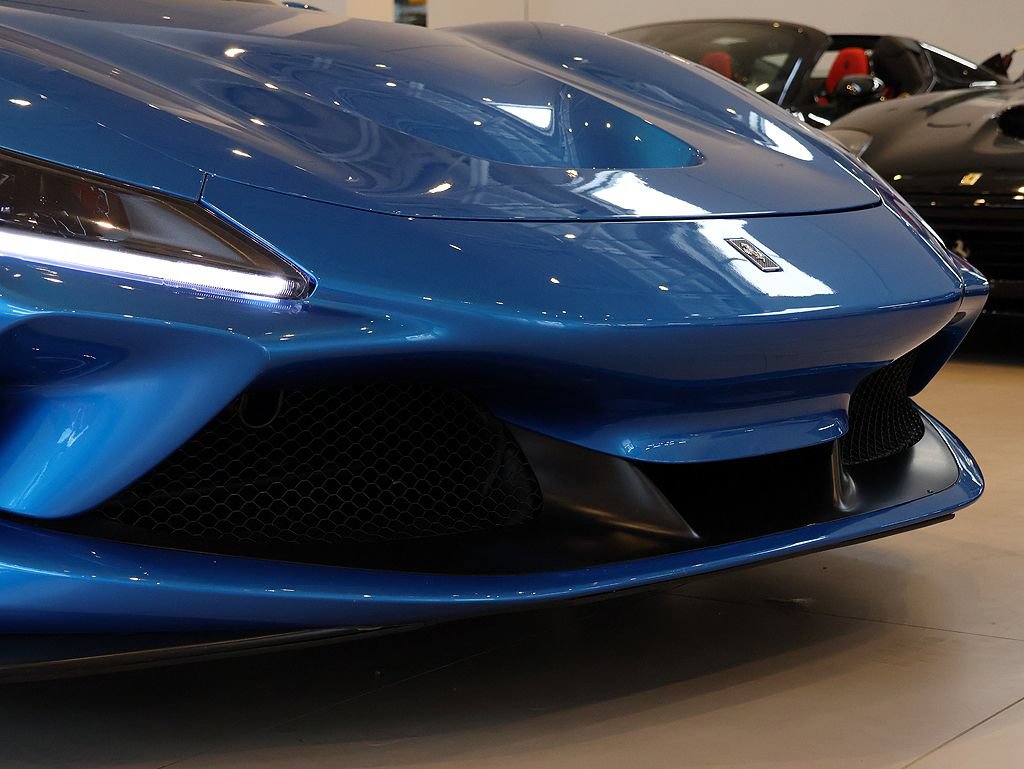 Certified 2020 Ferrari F8 Tributo RWD image 15