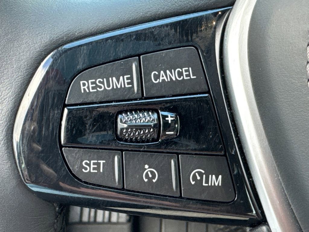 Used 2023 BMW 530i xDrive w/ Premium Package image 25