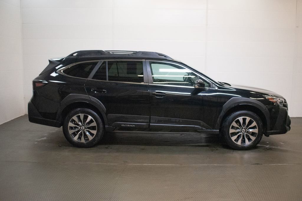 Used 2024 Subaru Outback Limited AWD/4WD image 3