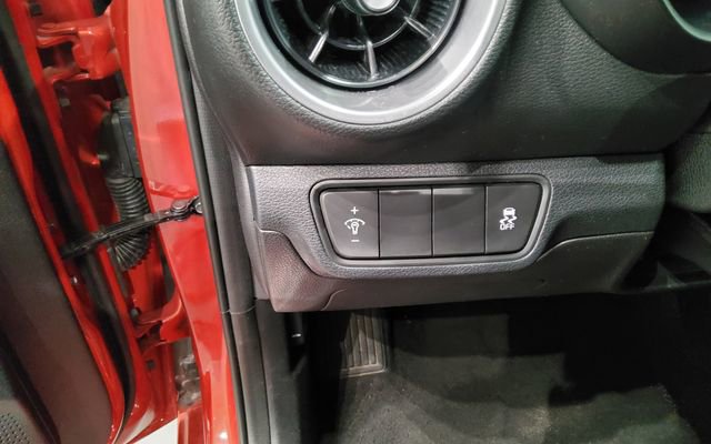 Used 2024 Kia Forte LXS FWD image 19