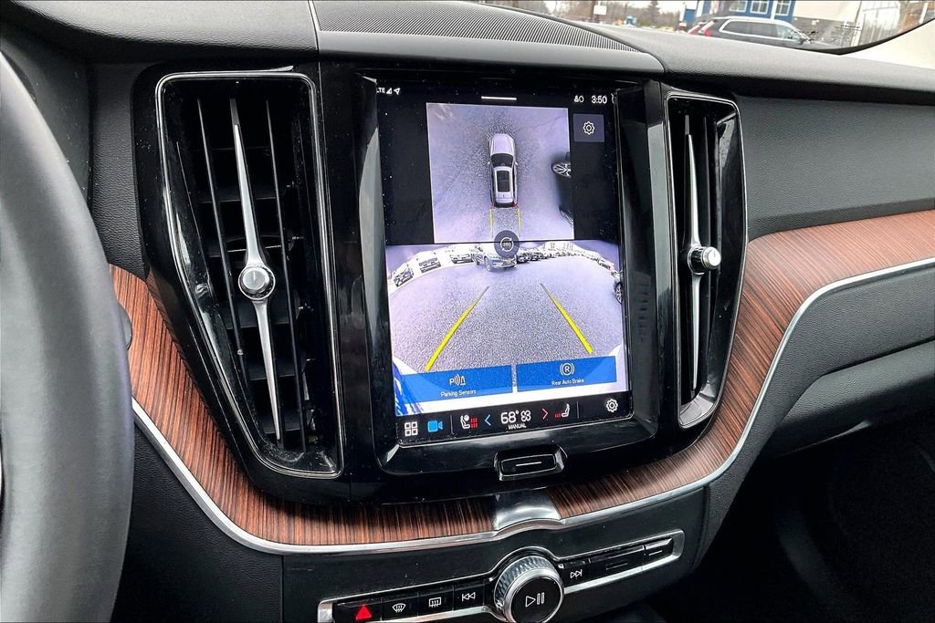 Certified 2024 Volvo XC60 B5 Plus w/ Climate Package image 14