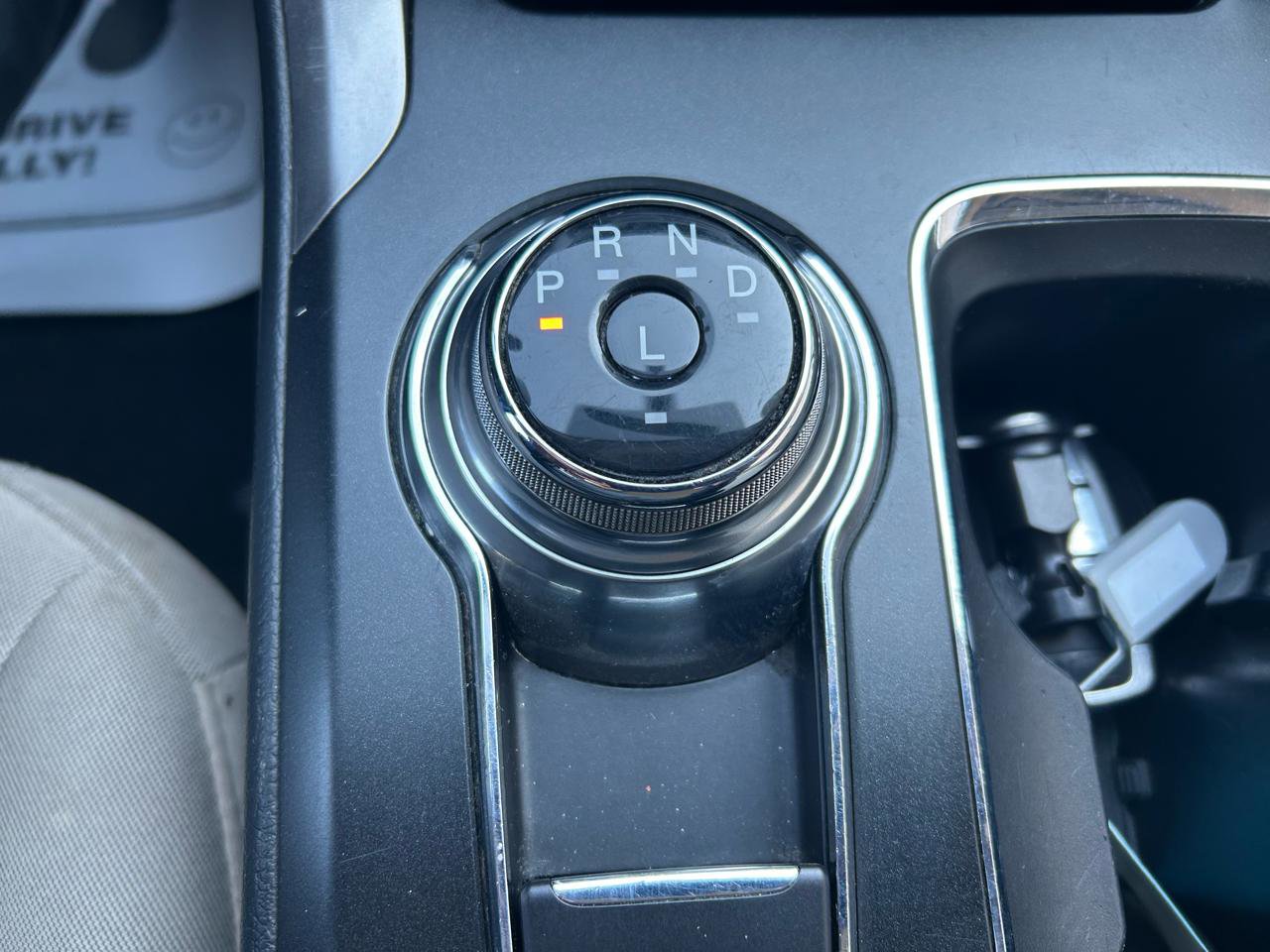 Used 2017 Ford Fusion SE image 26