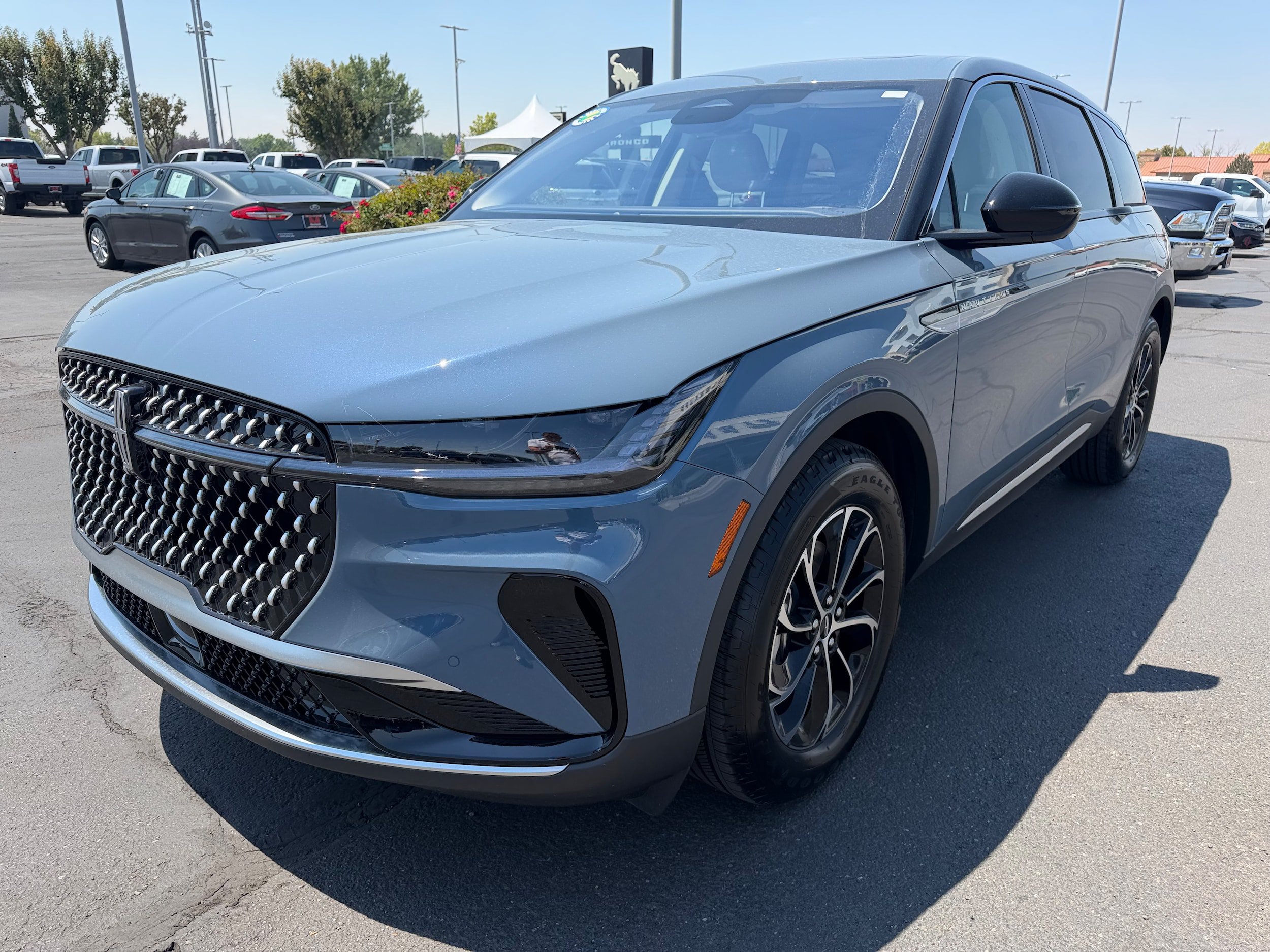 New 2026 Lincoln Nautilus Premier w/ Equipment Group 102A AWD/4WD image 7