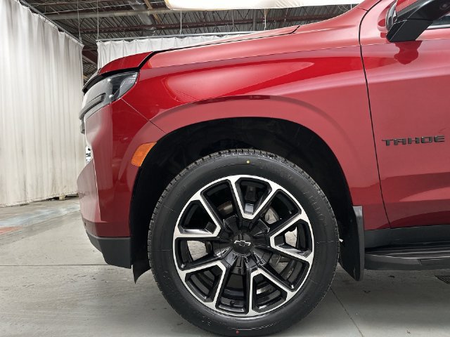 Used 2021 Chevrolet Tahoe RST w/ Luxury Package AWD/4WD image 22