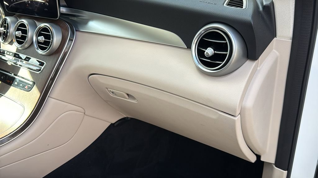 Certified 2022 Mercedes-Benz GLC 300 4MATIC image 12