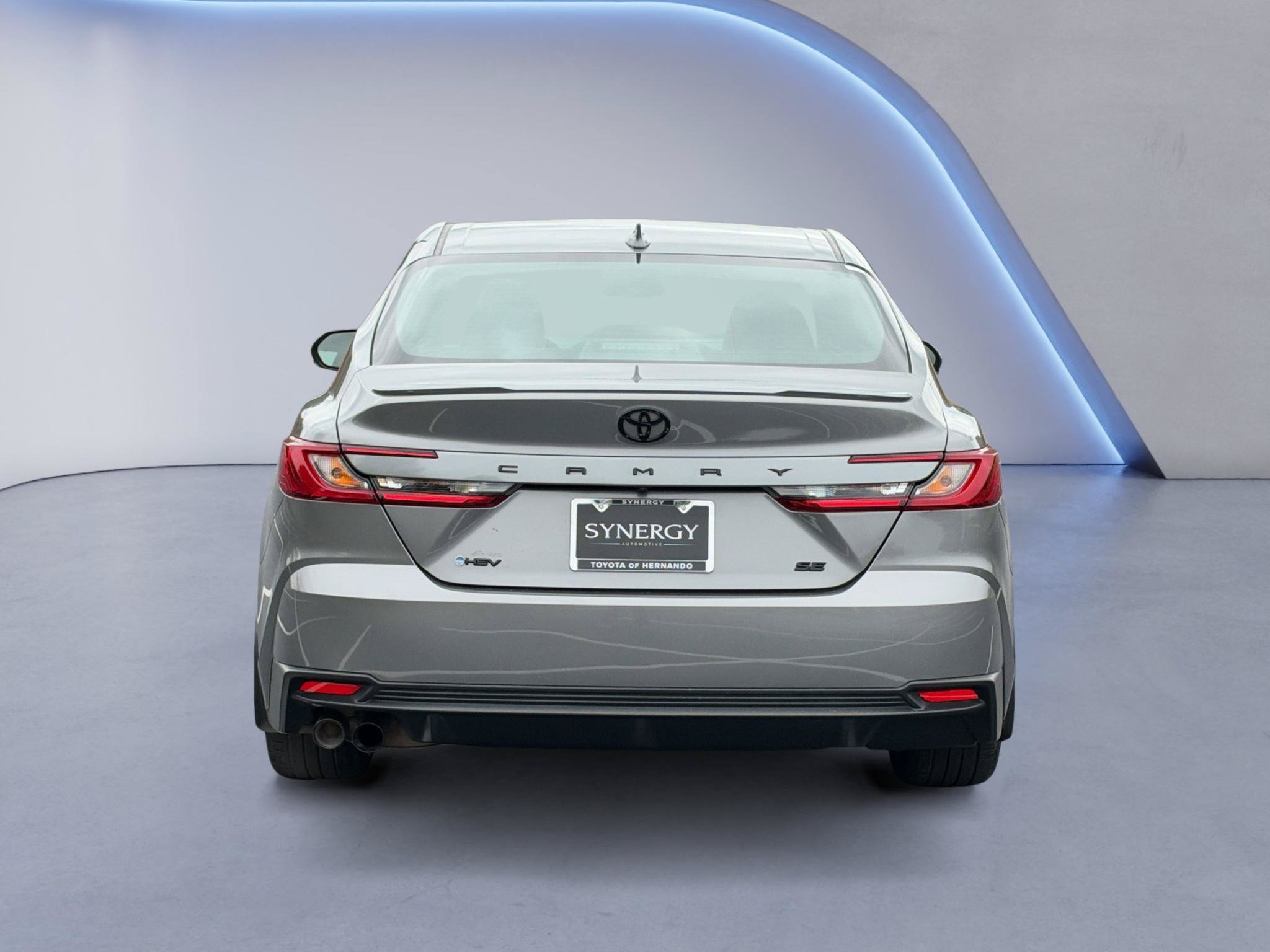 Used 2026 Toyota Camry SE FWD image 7