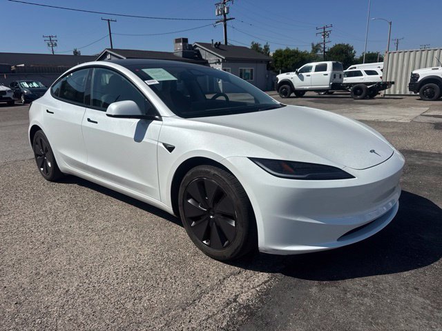 Used 2024 Tesla Model 3 Standard Range RWD image 3