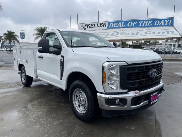 New 2026 Ford F250 XL w/ XL Chrome Package image 7