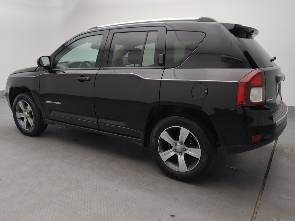 Used 2017 Jeep Compass High Altitude image 3