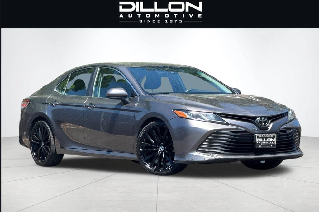 Used 2019 Toyota Camry LE FWD image 1