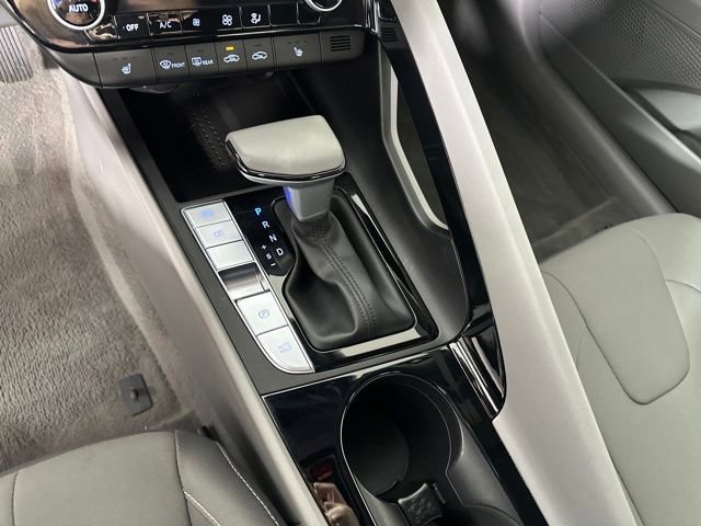 Certified 2023 Hyundai Elantra SEL w/ Convenience Package image 20