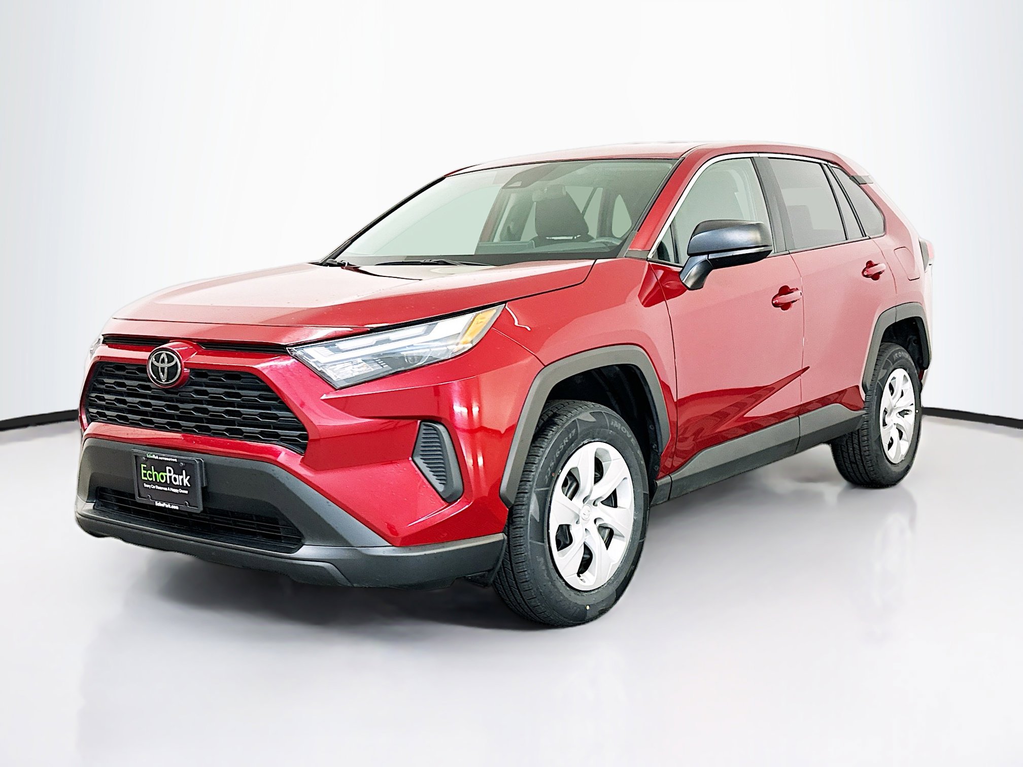 Used 2024 Toyota RAV4 LE image 3