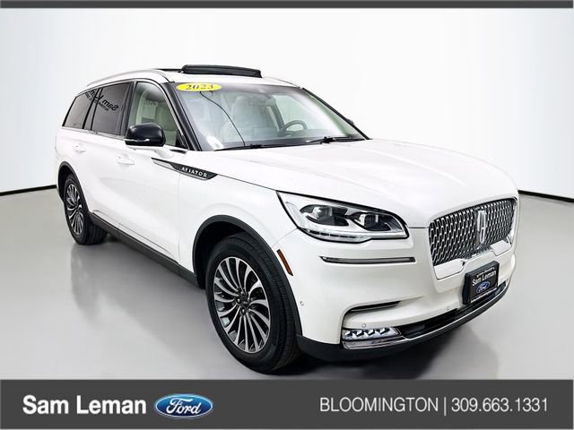 Used 2023 Lincoln Aviator Reserve w/ Equipment Group 201A image 1